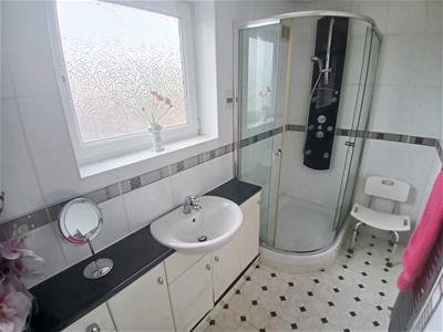 Picture 30